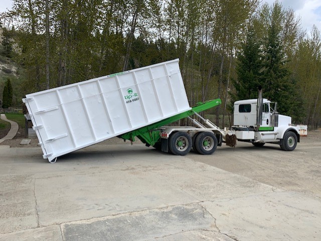 Tipit Kootenays White Bin Rolled Off